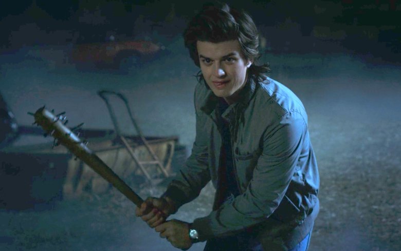 spideychelle's tweet photo. i cant believe the best duo in stranger things is literally bat-man and robin https://t.co/fZuQ47ahtC