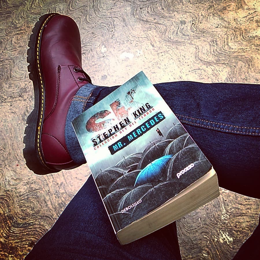 LaReali12526254's tweet image. Hoy es #Lunes de #LibrosyLecturas aquí en La Realidad. Hoy, en nuestra sección &quot;De lunes todo el año&quot; una reseña de &quot;Mr. Mercedes&quot; de Stephen King: 👉 larealidad.com.mx/?p=3520