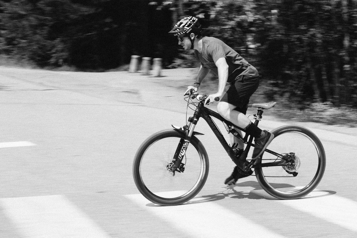 RideShimano's tweet photo. As a child, he was resistant to the sport at first and required rewards at the end of family rides. But it wasn’t long before Jesse Melamed took to riding and training of his own accord. THIS IS HOME: https://t.co/1xhDuvO3of #ShimanoMTB https://t.co/x0nmFPtGnJ