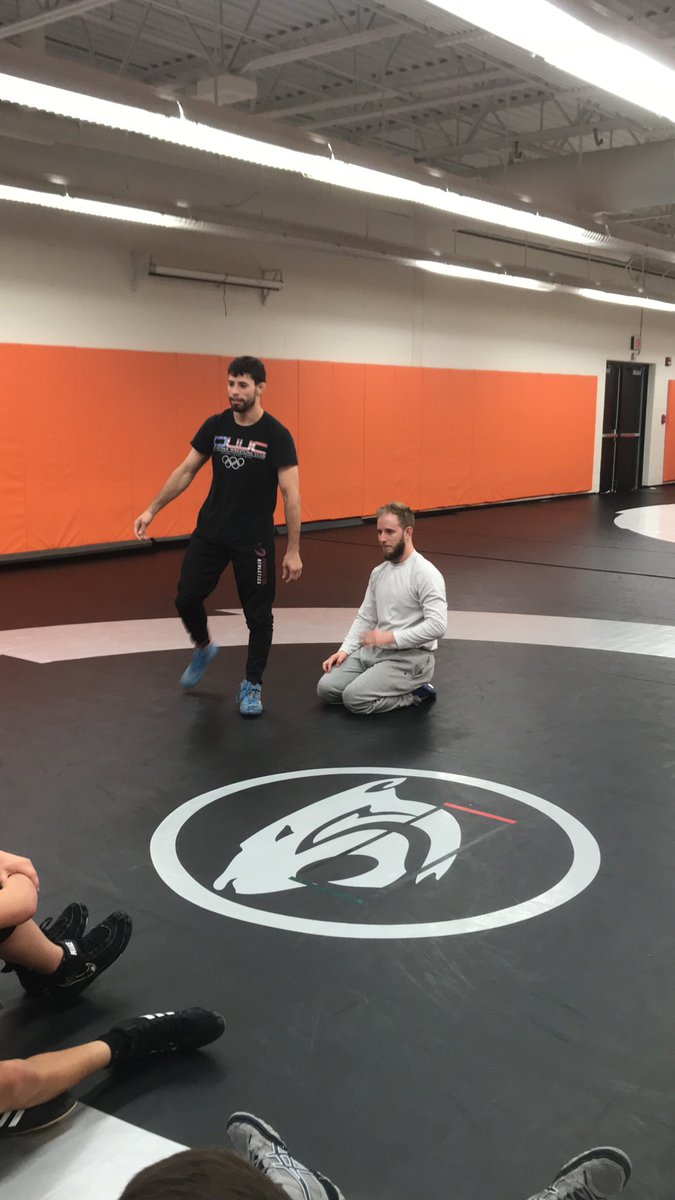 NWWildcatsWR's tweet photo. Day 2 of Scramble Camp was awesome! The kids got so much better and @lazor_joey and @TheSleeperZzZz were bringing the heat all day!!! https://t.co/e2BkdyxJK9