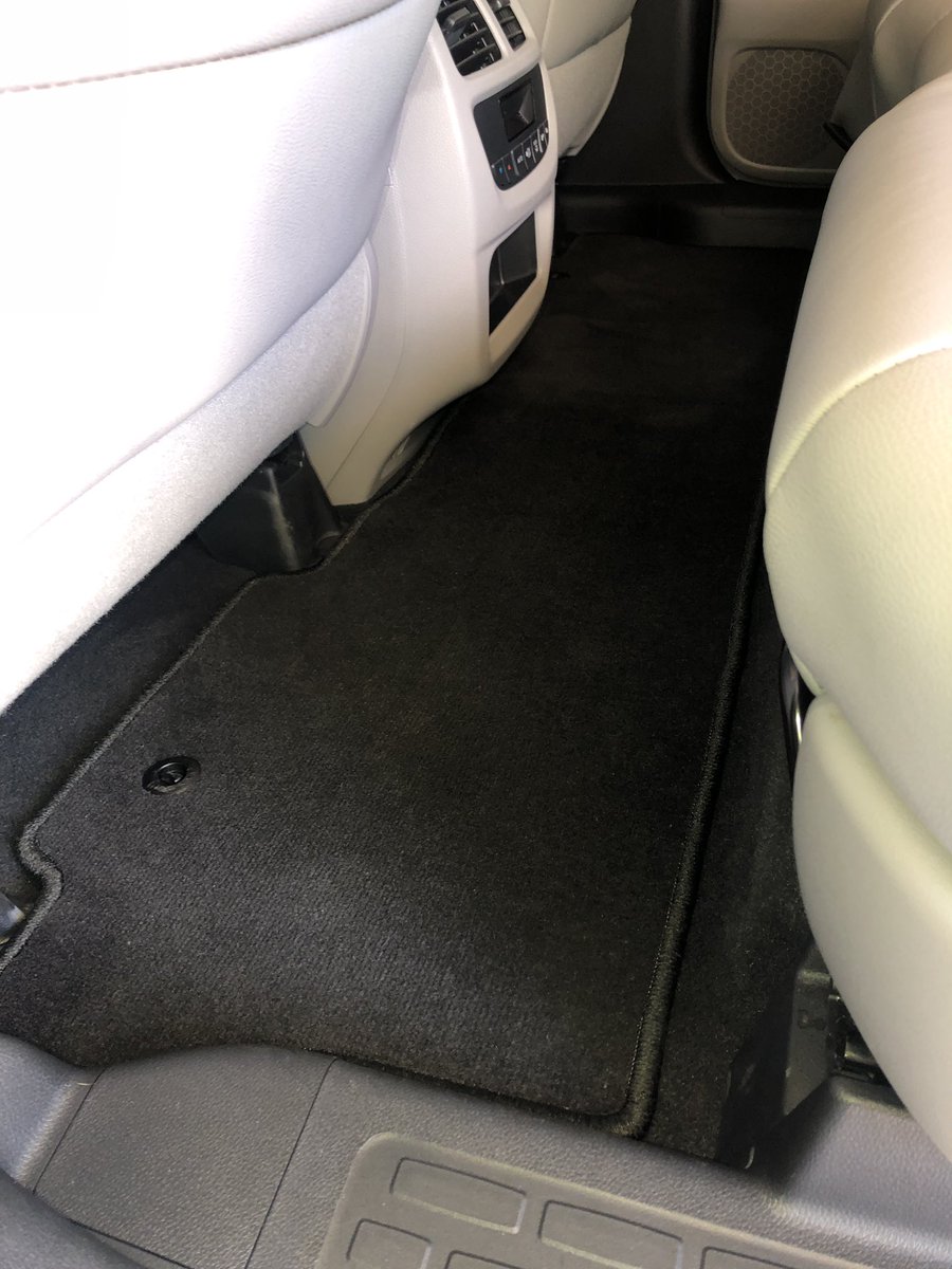 Logan_Wells05's tweet photo. Detail openings every week! If you would like to get your car done please message me. Please share!!! https://t.co/g60nelBqS9