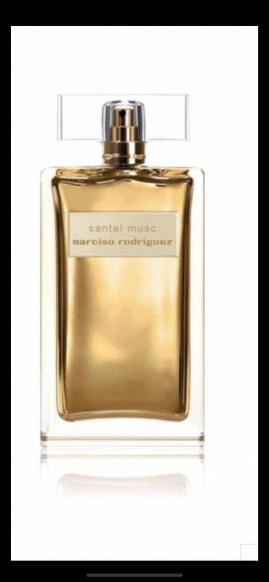 عطر نسائي وأكثر الرجال يستخدمونه صراحه بطل البطل انصحكم فيه اتوقع سعره ٧٠٠ او اقل بشوي 👌👍 #تعال_شوف_حالي