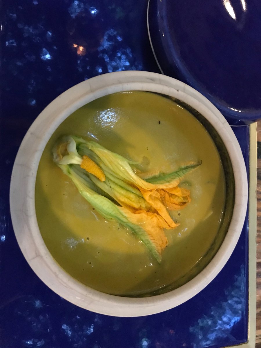 ArtWillbern's tweet photo. Ant Eggs appetizer, Summer Squash Soup, and Corn Fungus Enchiladas! Yum!!
#BeWillbern #willbernSummerSelfies https://t.co/uc3l0b9z2e