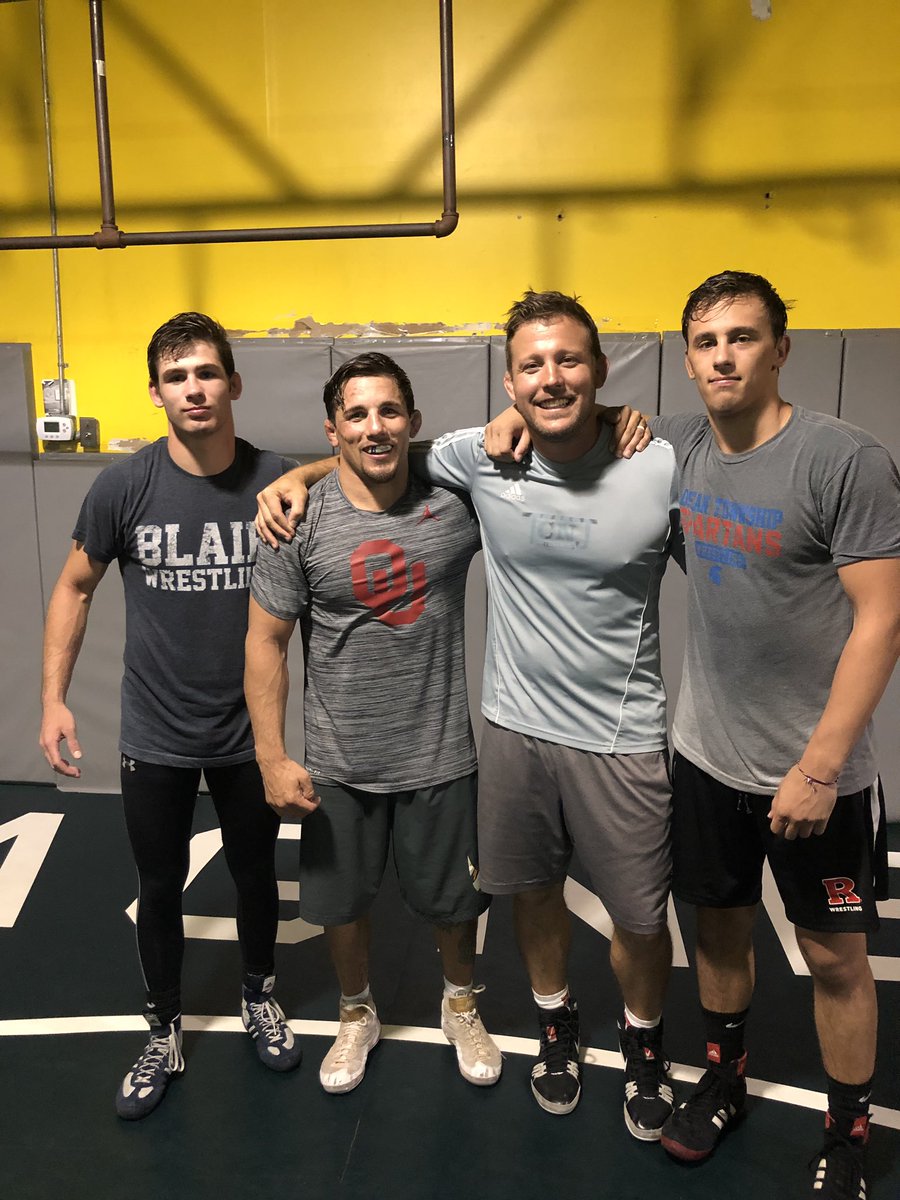 TriumphRoy's tweet photo. Thank you for the one and only @Gorillahulk149 for coming in. #alwayslearning https://t.co/D9Z0c5qMQE