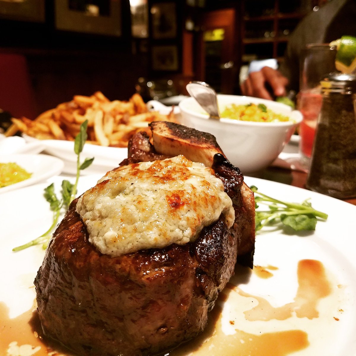 just_Lacretta's tweet photo. Thank you @GallaghersNY for a fine afternoon. Today's special was a bone in filet. I got mine with a blue cheese crust and @ALSmith3030 got his with a bone marrow crust! (I'm getting that crust next time!) Thank you for the amazing food and stellar service! #steak #nyc #filet https://t.co/R2jJqS1Wc3