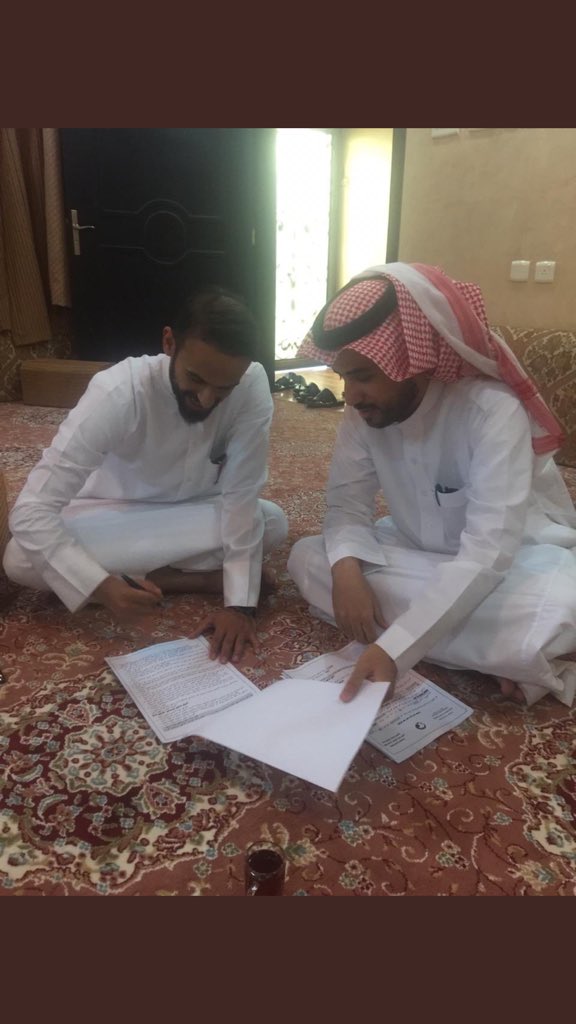 NassAos's tweet photo. @tai1381 كم تبي عقدك؟
انت كم معك؟ https://t.co/TLDwQG0oTe