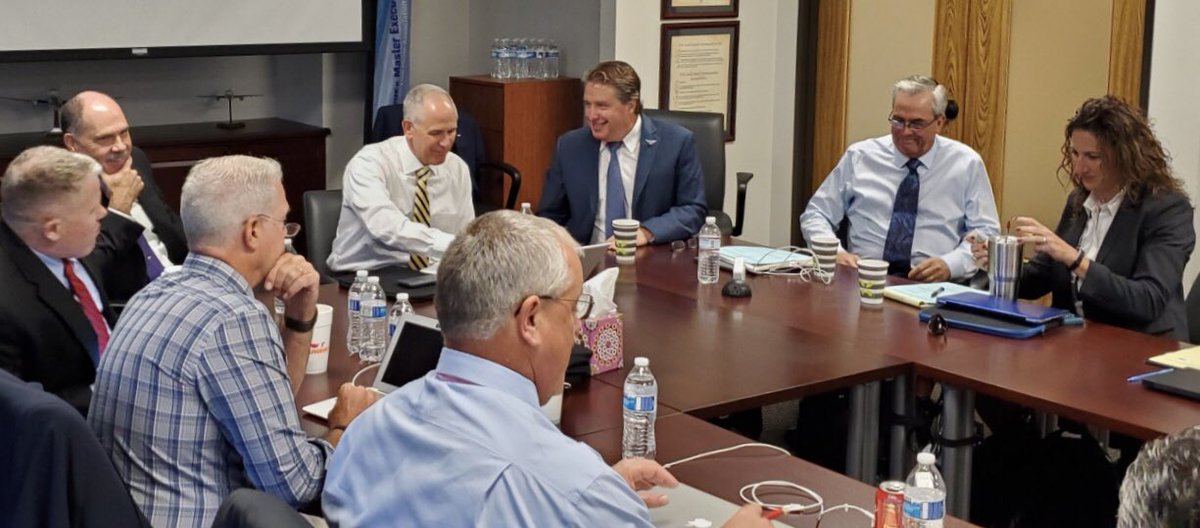 Memphis, TN - ⁦<a href="/WeAreALPA/">Follow us at @ALPAPilots</a>⁩ Pres. Joe DePete, ⁦<a href="/ipapilots/">IPA Pilots</a>⁩ Pres. Bob Travis and I meet with the entire FedEx MEC and leadership to plan cooperation on legislative affairs. Thanks also ⁦<a href="/CAPApilots/">Coalition of Airline Pilots Associations</a>⁩ VP Russ Leighton and ⁦<a href="/1224GovtAffairs/">Teamster Local 1224 Government Affairs</a>⁩ Asterios Houtas.