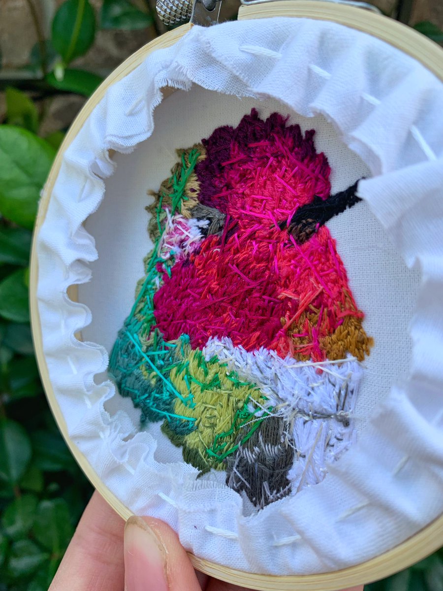 Embroidery proof. This technique is called #ThreadPainting. And this is my version of an #AnnasHummingbird. 
#Hummingbird #Embroidery #ArtTwitter