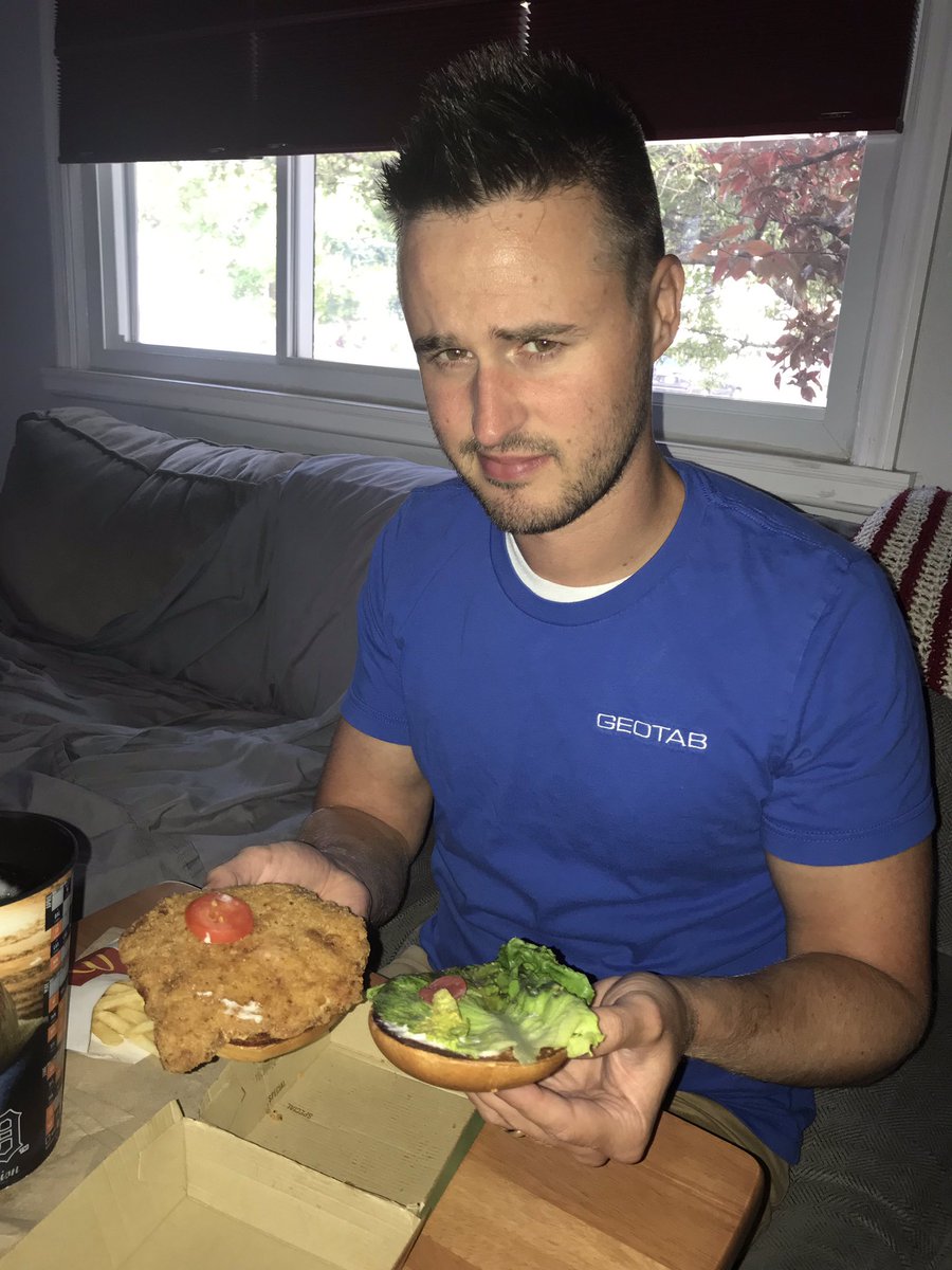 Brad McMichael (@brad_mcmichael) on Twitter photo Really <a href="/McDonalds/">McDonald's</a> this is the tomato you put on my chicken sandwich? #disappointed #McDonalds Really <a href="/McDonalds/">McDonald's</a> this is the tomato you put on my chicken sandwich? #disappointed #McDonalds