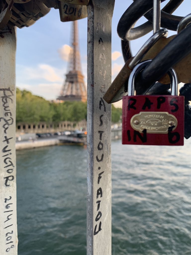 JusDBasics's tweet photo. From Paris, with love. @timandsid @Raptors https://t.co/O5S7vucQUo