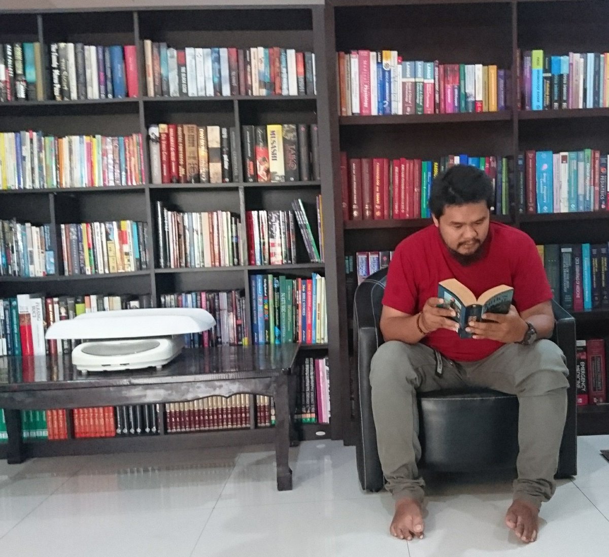 christeddyy's tweet photo. Kau bisa Patahkan kakiku,Tapi tidak Mimpi-mimpiku,Kau bisa Lumpuhkan tanganku
Tapi tidak Mimpi-mimpiku.....
tulus(manusia kuat) https://t.co/ra9UecufeP