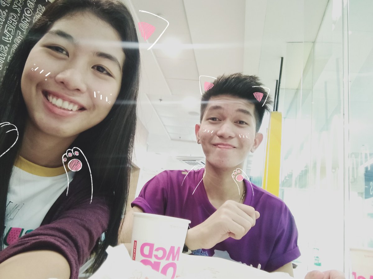 abegailguinoo's tweet photo. Mahal 😘 https://t.co/5cetlZSU8K