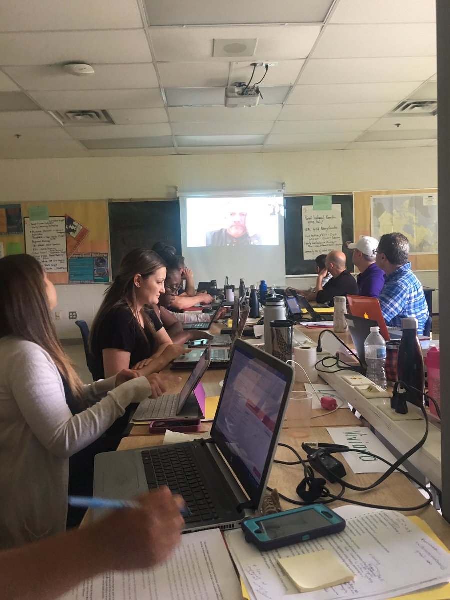 RocchinaAntunes's tweet photo. @YorkUedPL PQP1 Candidates take part in a #zoom virtual presentation w/ the incredibly knowledgeable and passionate @JCasaTodd on the topic of Digital Leadership and the role of the Principal #notyourregularAQ @LdandreaLinda #engagingtech #positivedigitalcitizenship https://t.co/8FnNjSphvE