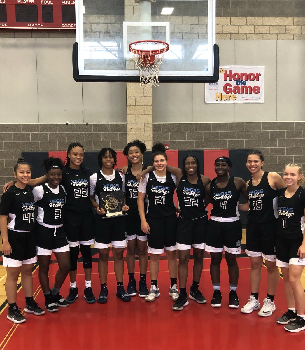 LVBulldogs's tweet photo. 7-0 @EOTBasketball • Keep that same energy 💥 as we head to Chicago Nike TOC

#LVrep #dawgmentality #winners https://t.co/0t4I9L0O5H