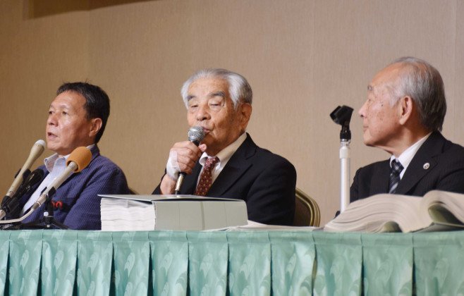 ハンセン病訴訟控訴せず 安倍首相が決定 とnhkがニュース速報テロップ 一方 朝日新聞は朝刊一面トップで 国は控訴へ との見出しで報道していたという証言も Togetter