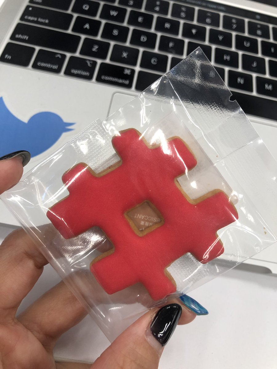 natsuzo's tweet photo. #whatseating #icingcookie https://t.co/CfvOe3UVTh