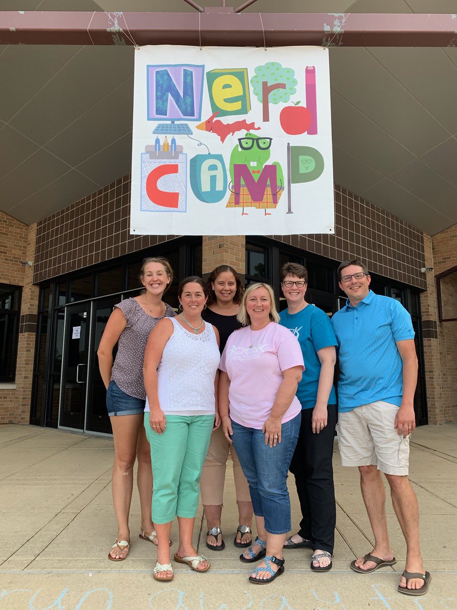 shender503's tweet image. What a great day! #nerdcampmi2019 #glcsread20