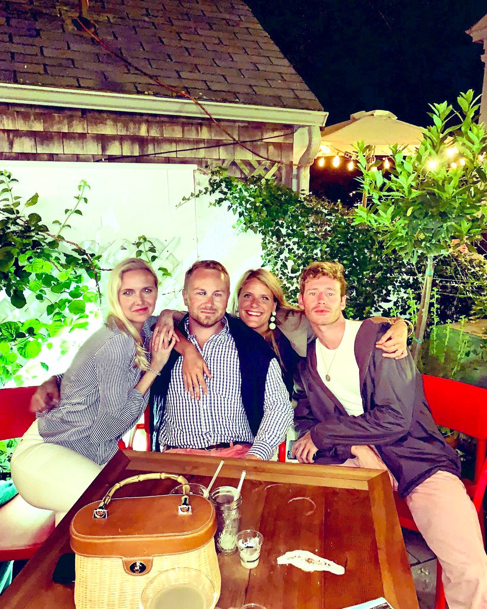 kpm1231's tweet image. It’s the most wonderful time of the year!! 💃🏼🤸🏼‍♂️🇺🇸 #crACKiswhACK