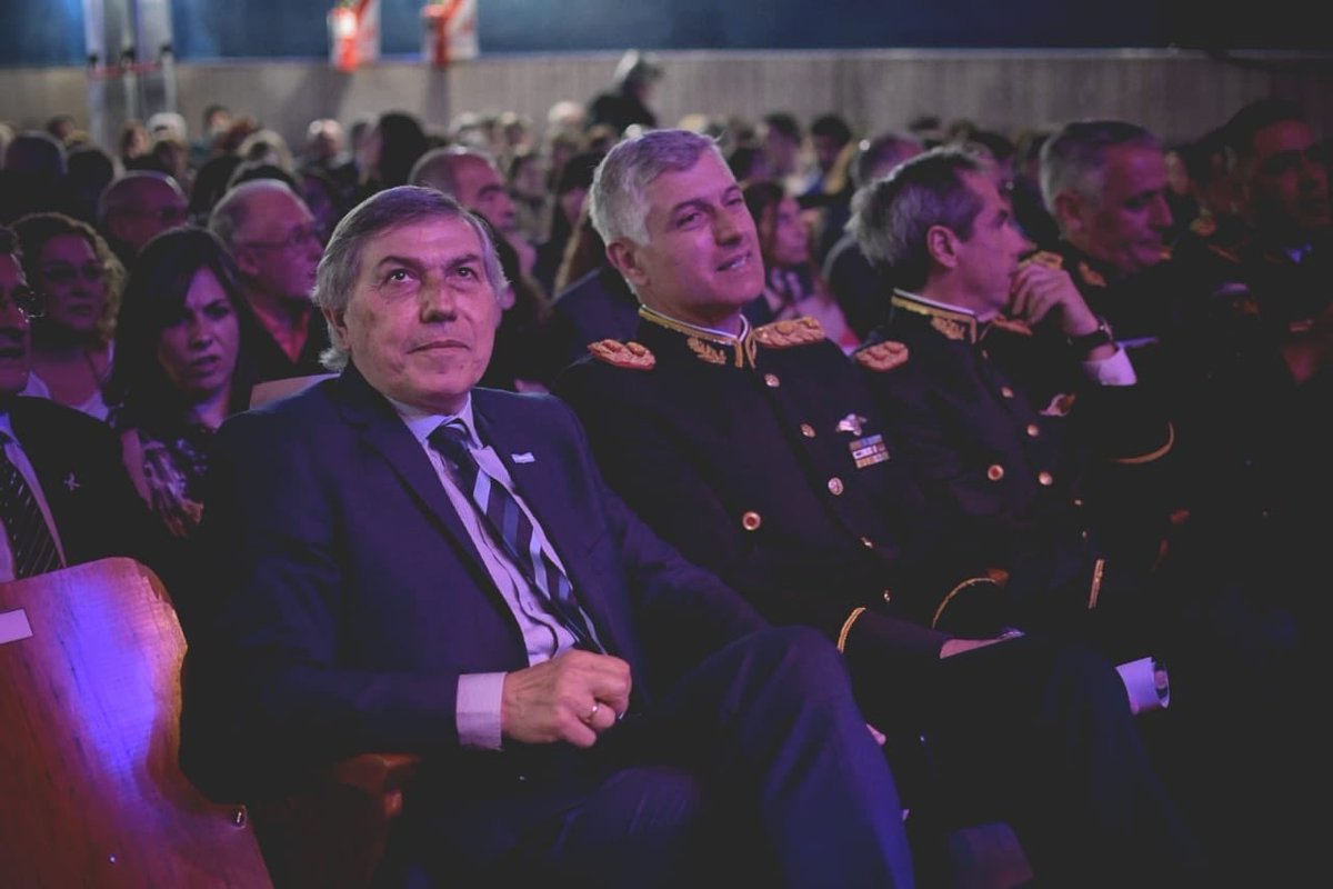 carlosmassei's tweet photo. Celebramos nuestra independencia en la #VeladaPatria junto a @JSchiaretti e invitados especiales en el Teatro Real Cooperativo de Río Tercero 🇦🇷 https://t.co/yLnLewcotU
