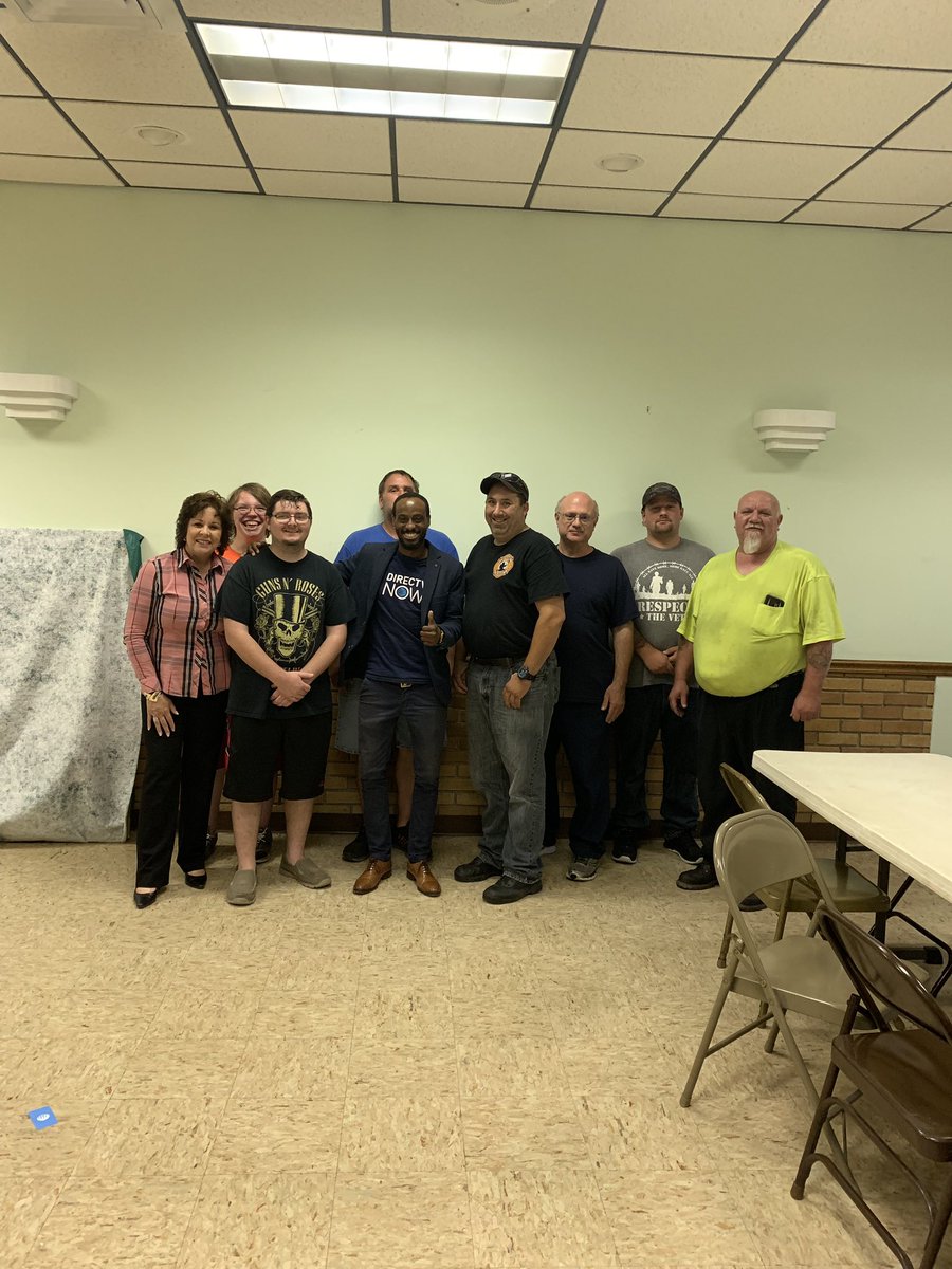 Great meeting with <a href="/jojobennett/">Joanne Bennett</a> making sure everybody knows about First Net <a href="/Evc6523/">Erika Castro</a> <a href="/elthonmunoz/">Elthon Munoz</a> <a href="/JakeAraghi/">Jake Araghi</a> <a href="/judy_cavalieri/">Judy Cavalieri</a> @Trisha__Torres @ATTPortablesEVD