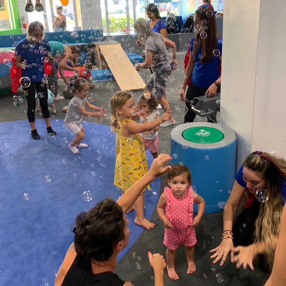 MyGymFun's tweet photo. Spherical miracles! #BubbleStorm #BlitzBubbles
@ImperialToy https://t.co/jNrJXzu6kD