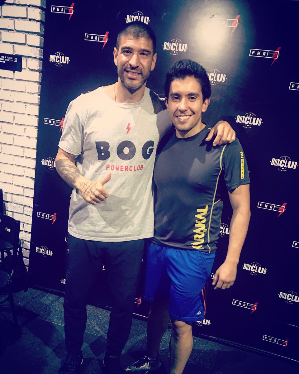 🍃🍂Admiración total <a href="/marianapajon/">Mariana Pajon</a> <a href="/tincastro19/">Tin Castro</a> 🤛🏽🥇🥇🏆🏆 ... muchas gracias por este entrenamiento “Yo soy una pata más, y si yo pude otros también pueden hacerlo” <a href="/marianapajon/">Mariana Pajon</a> 🍂🍃. @powerclub_official <a href="/boxclub/">Бокс Клаб</a>.official 
.
.
.
.
#bmx #marianapajon #juegos #entrenamiento
