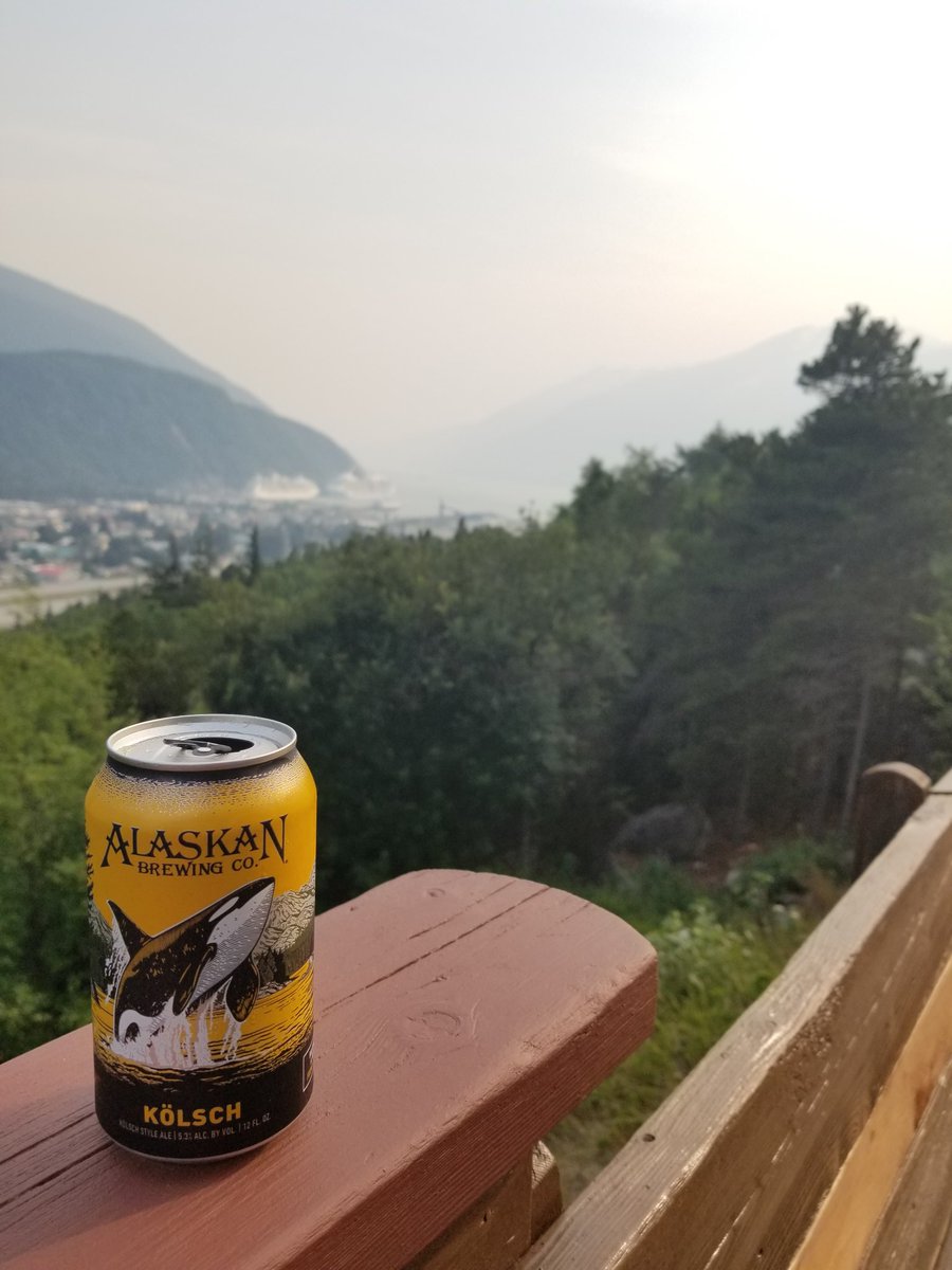 Perfect day in #skagway with a perfect #alaskanbeer @AlaskanBrewing