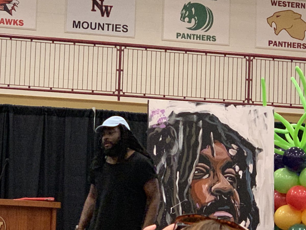 MrsGutierrezKL's tweet image. Look who I got to meet today!  Surrounded by books, teachers, authors, illustrators!  It was an amazing day at #nerdcampmi2019 @joshfunkbooks @JasonReynolds83 @RuthSpiro @halseanderson #klleaders
