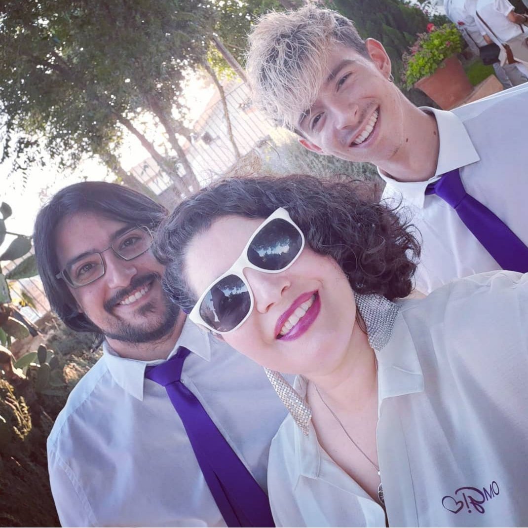 Maravillosa y emotiva celebración de bodas de plata que pudimos disfrutar en equipo hace unos días participando en la ceremonia con un ambiente tan cargado de amor.

#Gospel #GospelSevilla #GospelAndalucia #OhMyGospel #Wedding #Boda #Ceremonia #Musica