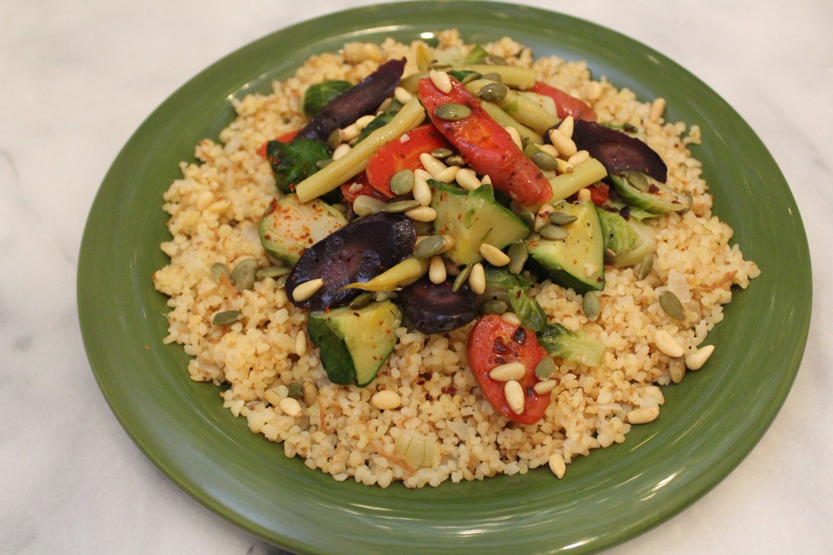 Foodfaye's tweet photo. What a treat to have baby vegetables! I made this #Mediterranean-inspired one-pot dish of #bulgur & vermicelli pilaf & sauteed onion, topped with cooked, then sauteed baby vegetables with #olivoil & garlic, garnished with #pepitas & #pinenuts.
@MelissasProduce
#MeatlessMonday https://t.co/5gpES3LIKv