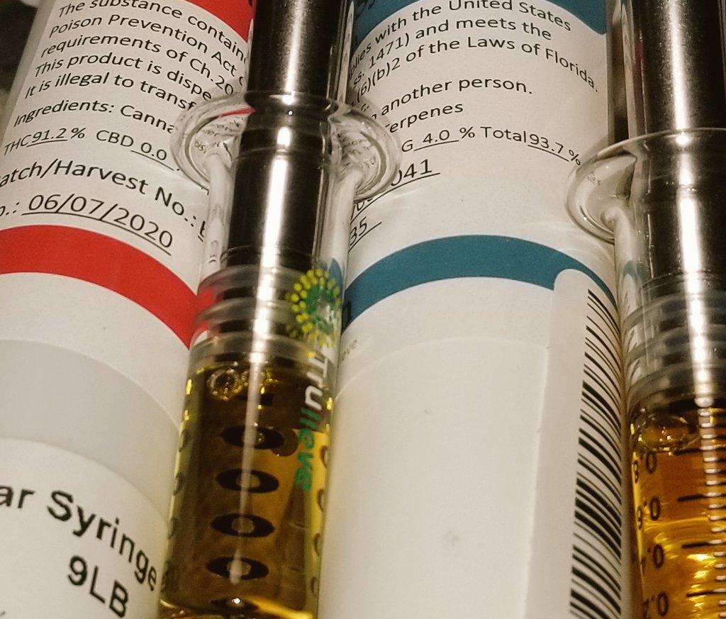TheFLweed's tweet photo. 91% #thc & #clementine at a total of 93%.... that's #π₯π₯π₯! I didn't even break a #Benjamin today! #flweed #letsgrow #mmjfl #cannabiscmmunity #trulieve #vets #CBDlife #stonernation #StonerFam #cannabisphotography #cbdoil #highsociety #weedreviews #weed #weedlover #fueledbythc https://t.co/89ViYIEUDB