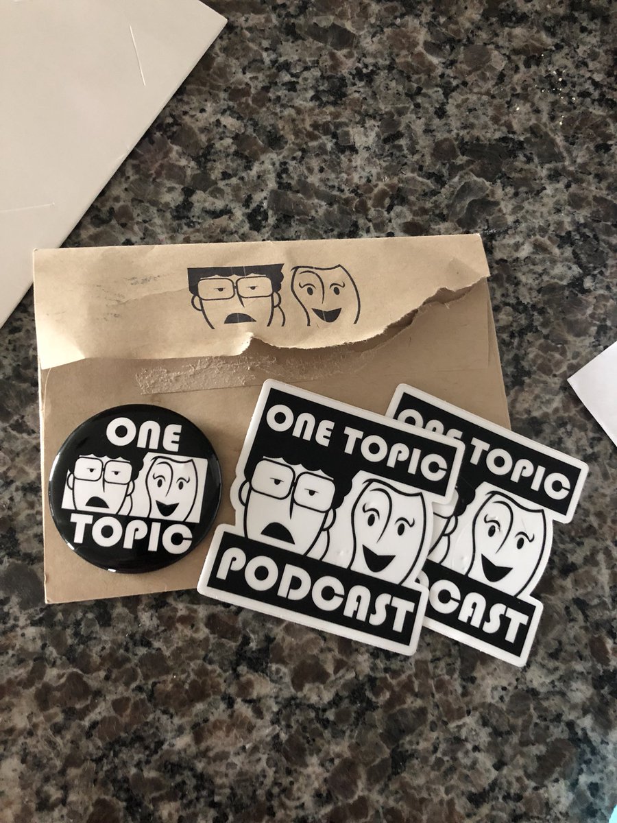 Rockdale_Tiger's tweet photo. Thanks @autopritts for the @OneTopic2 stickers and button! #OneTopicPodcast #DownWithOTP https://t.co/4hSOmnf9c2