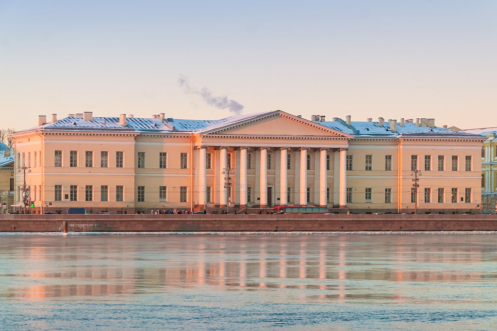 санкт петербургская академия фотографии льюис активен