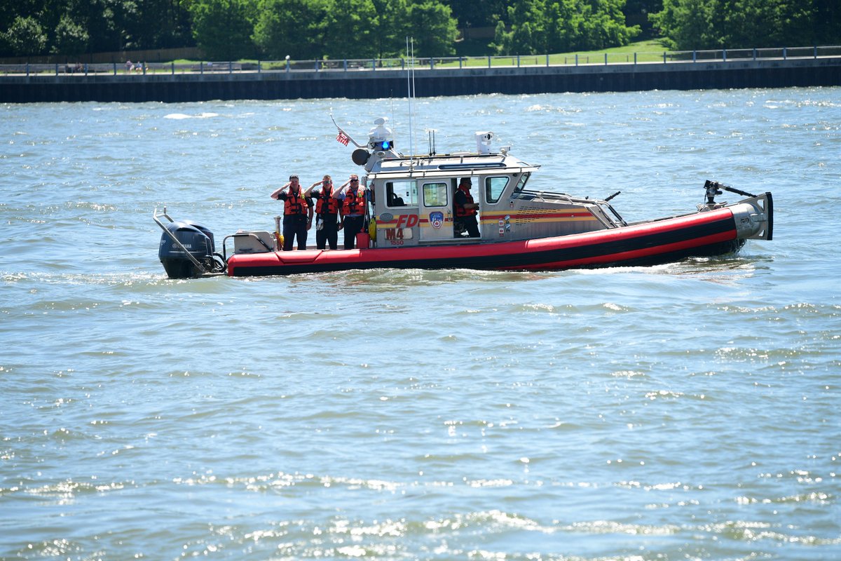 nycgov's tweet photo. .@FDNY holds 18th annual Blessing of the Marine Fleet at South Street Seaport: https://t.co/SzCYV96AWK #NYCBravest https://t.co/CgpjoXMsVR