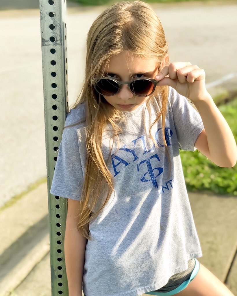 morganpyleactor's tweet photo. So excited to be on set  parts of July-Oct working on 4 feature films....can’t wait 🎬 #actress #actor #losangeles #actorslife #kentucky https://t.co/29m0ukYQzu