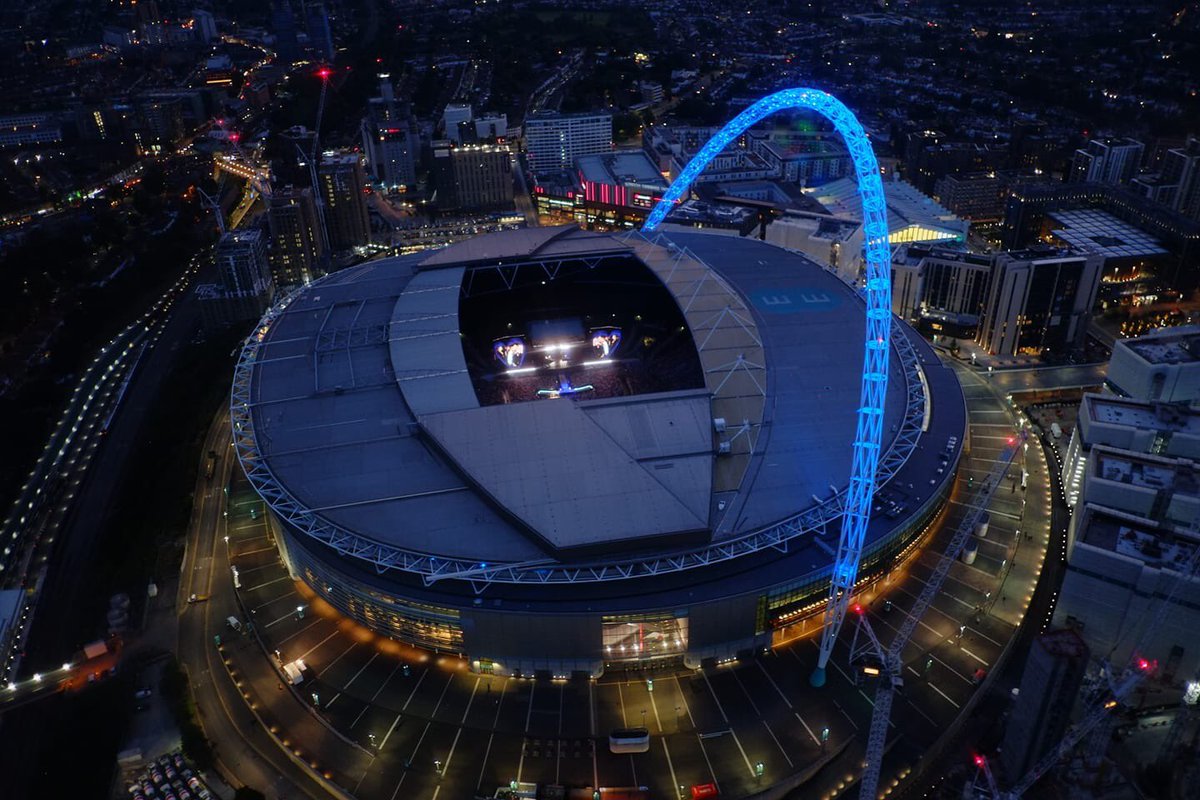 HelicopterFilmS's tweet photo. One of the filming jobs we had on this weekend was #pink performing at #wembleystadium. 📷🎥#stevedesbrow .
.
#aerialfiming #as355 #helicopter #liveperformance #4K #music #concert https://t.co/2YunlYEYnr