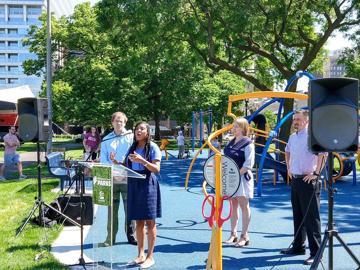 MilwDowntown's tweet image. The brand-new Cathedral Square playground officially opened today! As @Marci4MKE put it, this park is a jewel in Milwaukee. ✨ Thanks to all the community partners who supported this effort.