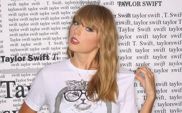 ABC760AM's tweet photo. #Gossip 🤭| @taylorswift13 estalla 🤯 contra #manager por quedarse con los derechos de su música 🎶
- @scooterbraun ha acordado comprar por unos 300 millones de dólares el sello musical #BigMachineLabel - 💸💿
Mira la reacción de la cantante 👉 https://t.co/ANXAhReN0T https://t.co/pMNRQm3f5u