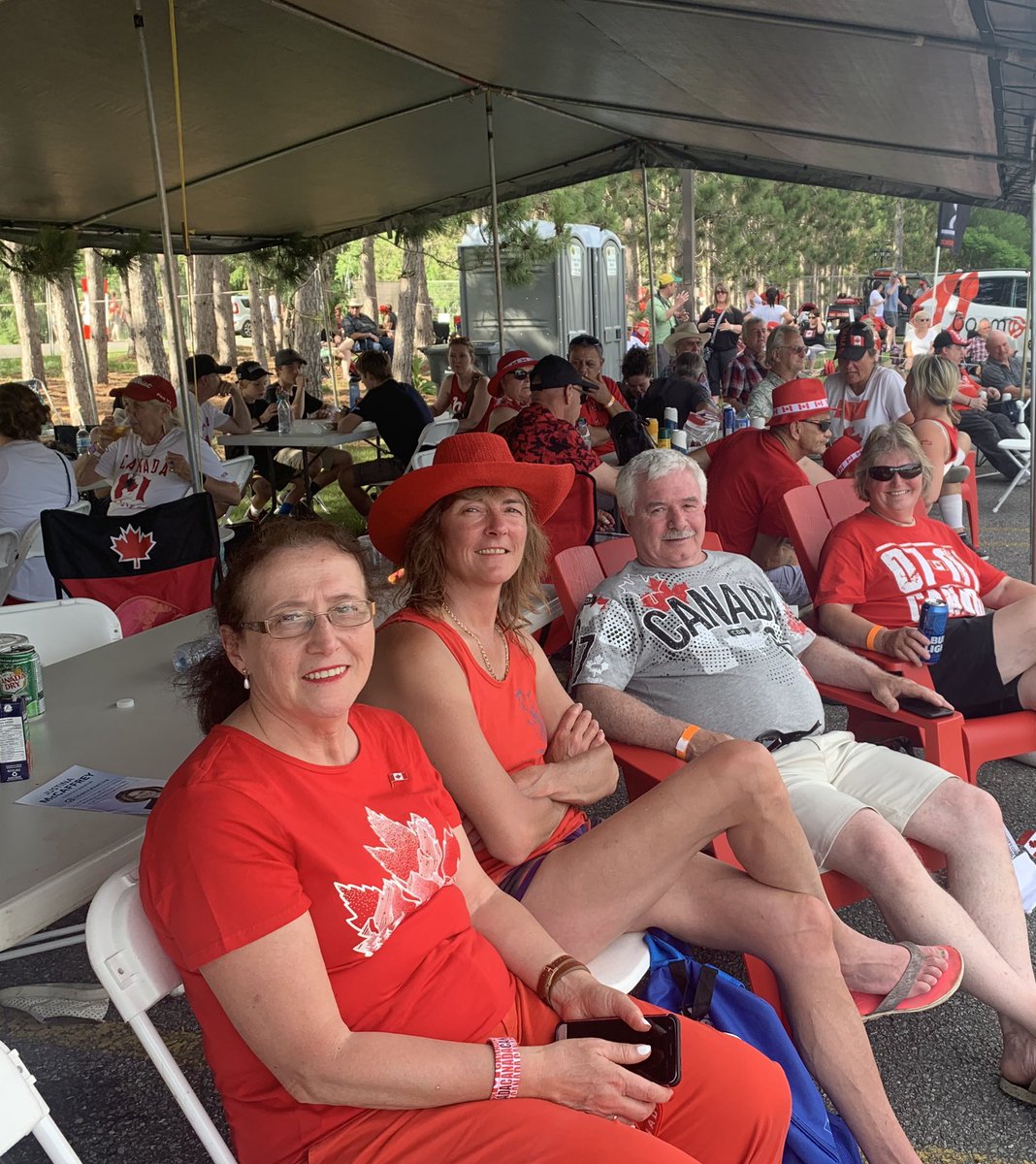 Eli_ElChantiry's tweet photo. God keep our land, glorious and free! Happy Canada day everyone! 🇨🇦 #OhCanada #HappyCanadaDay #Dunrobinstrong great event with @karenmccrimmon #Ward5Ott https://t.co/iB1j8qcD9T