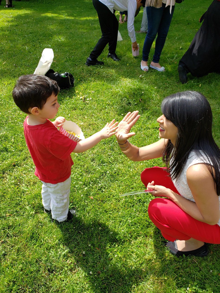 BardishKW's tweet photo. What better way to kick-off #CanadaDay celebrations than by welcoming new citizens! Celebrated Canada’s newest citizens at the annual Canada Day Citizenship Ceremony at Woodside National Park. All present also had the opportunity to reaffirm our oath to Canada as well! https://t.co/H0cJWy6uyB
