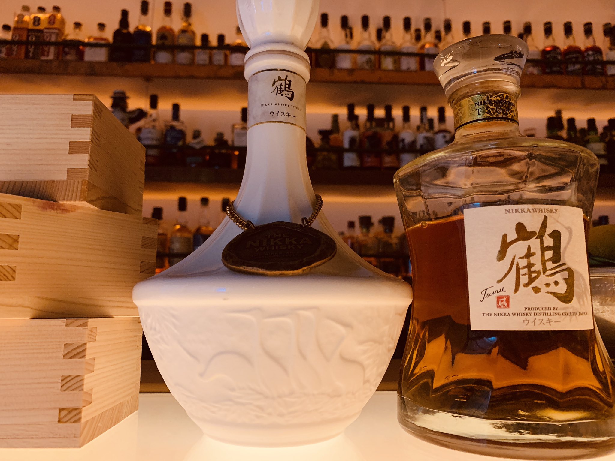 バーオーナー静谷 しずたにえん Rt希望です 今週は鶴を飲み比べようフェア 2500円で新旧鶴がお楽しみいただけます 飲み逃しの無いようにお願い致します 鶴 Shinjukuwhiskysalon 日曜日まで ニッカウイスキー 国産ウイスキーバー 新宿三