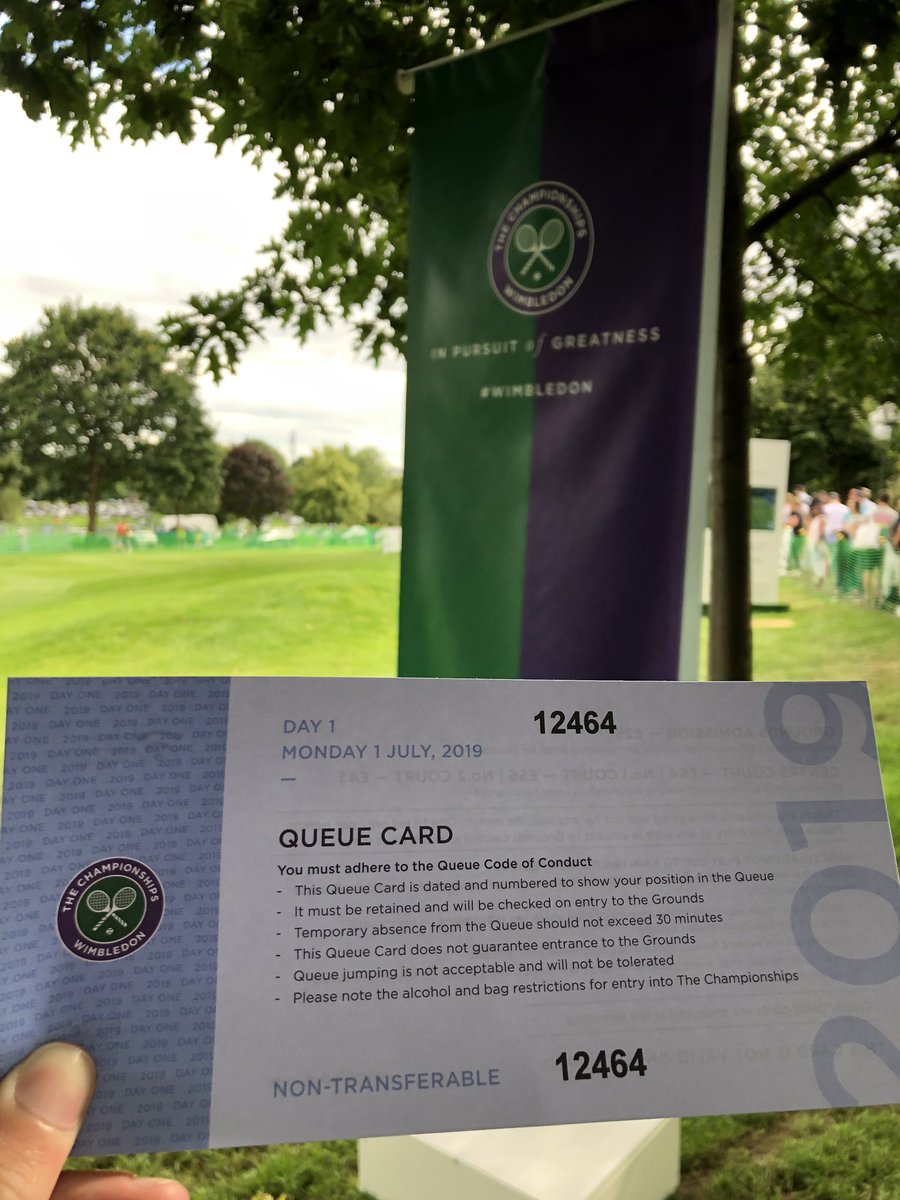 alexmartylee's tweet photo. Arrived just before 5pm, in the grounds with an afternoon pass at 6.30pm @ViewFromTheQ https://t.co/ZiJN4Vaybb