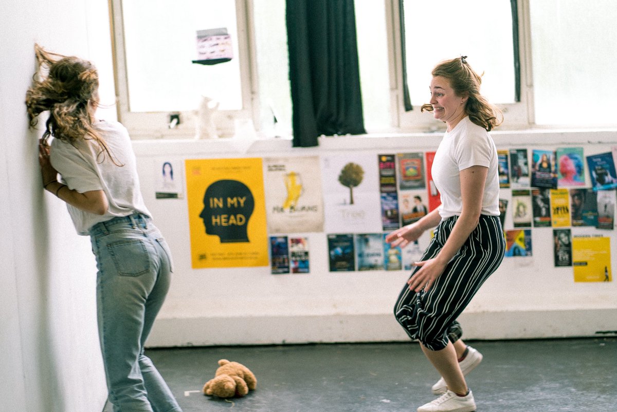 sdiwy's tweet image. Heading into #ShowWeek like... 

@MattParv @PolinaKalinina @CuckooBang @hugobainbridge @HeyEmJude @EnricOrtuno @AmyWarren21 @BethCollins97 @NinaGeorgieff @justaddmilkJAM @TristanBates @Oxford_Drama @felicityhogwash @flux_theatre @JacobCMWard @AlexCrisp_ @lauren_moakes