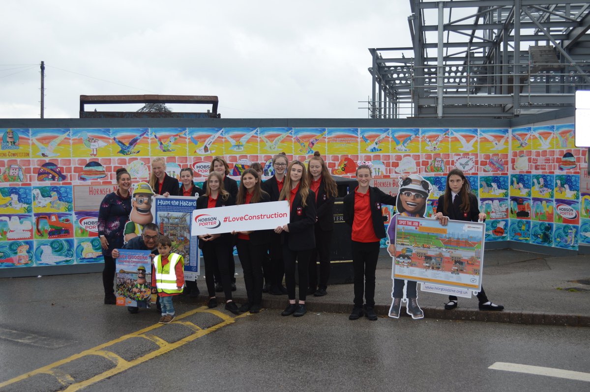 Read more about Hornsea pupils' winning artwork at <a href="/East_Riding/">East Riding Council</a> Leisure Hornsea site here at <a href="/HoldernessNews/">Holderness & Hornsea Gazette</a> : holderness-gazette.co.uk/arthornseahoar… <a href="/CCScheme/">Considerate Constructors Scheme</a> <a href="/IvorGoodsite/">Ivor Goodsite</a> #hoarding #competition #loveconstruction