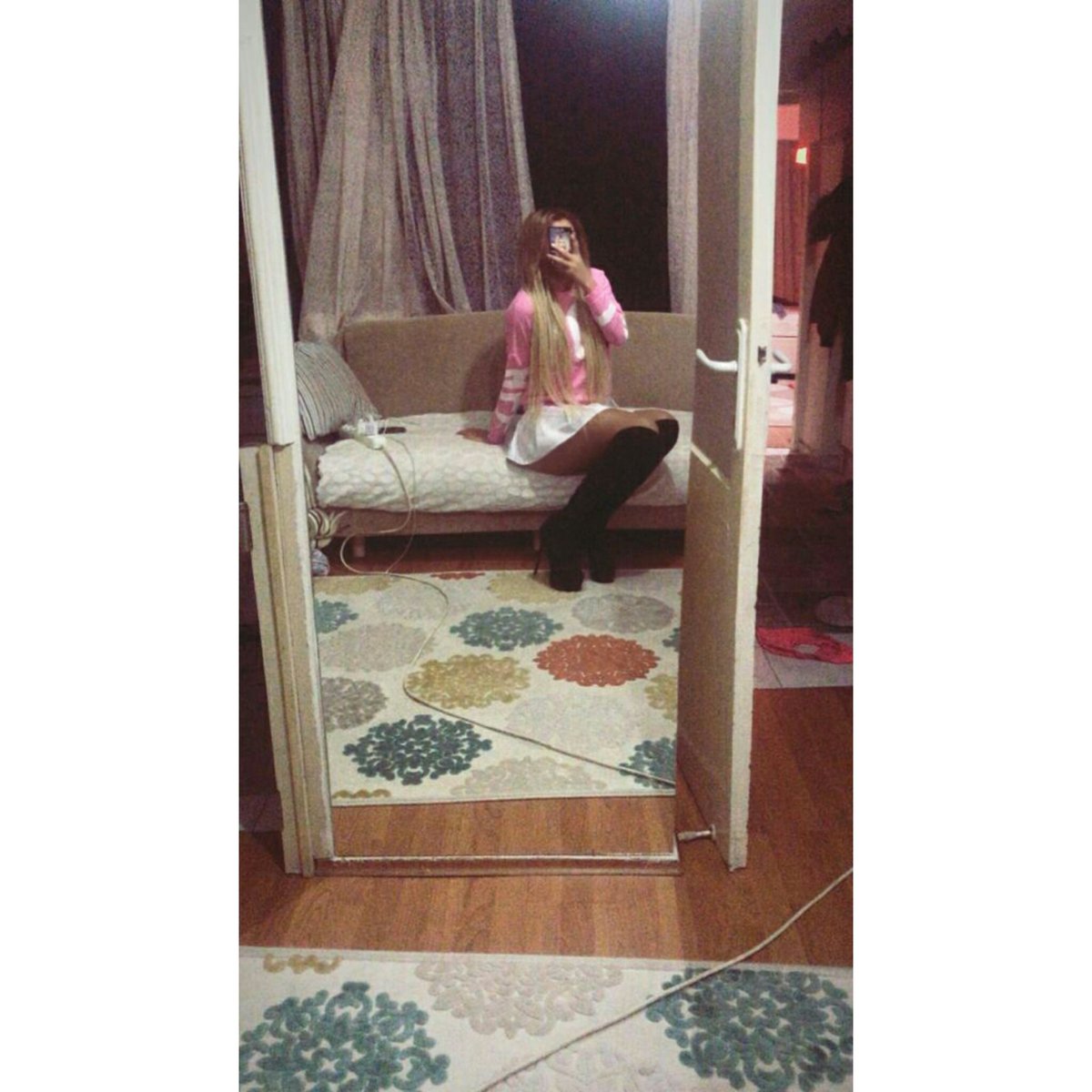 Merhaba ben Kumsal 20 yaşındayım. .
😍Ateşli sevişme öpüşme seven beyler arayın 😉 
Sevişmeden sex olmaz! 😛😜
Resimler bana ait 💅💖
#bursatravesti #kentmeydani 
0533 133 8412 💜👈👈