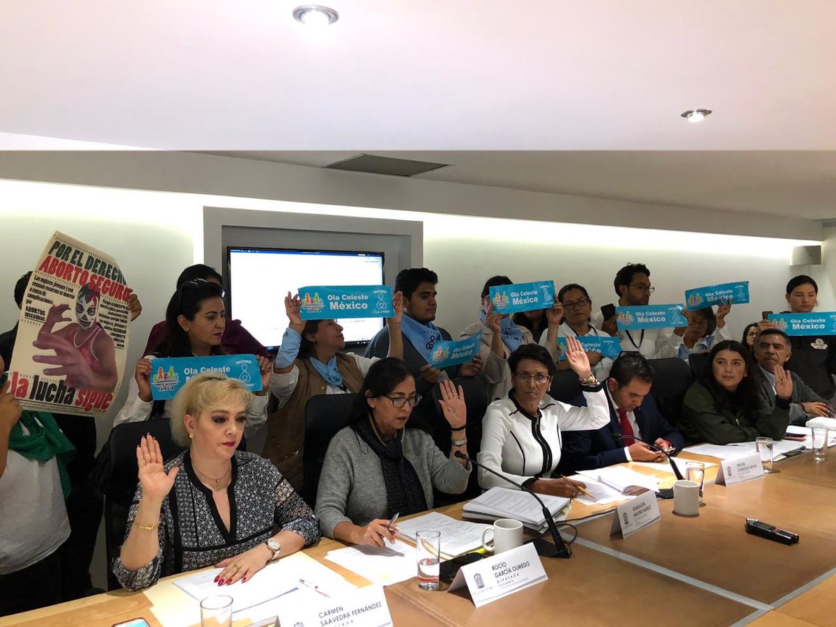 rgolmedo's tweet photo. Tomando en cuenta las aportaciones del las y el integrante de la Comisión de Igualdad de Género aprobamos por unanimidad la opinión que enviáremos a la Comisión de Procuración y Administración de Justicia del @CongresoPue sobre las reformas para no criminalizar el aborto. https://t.co/HzyVtqS6Fg