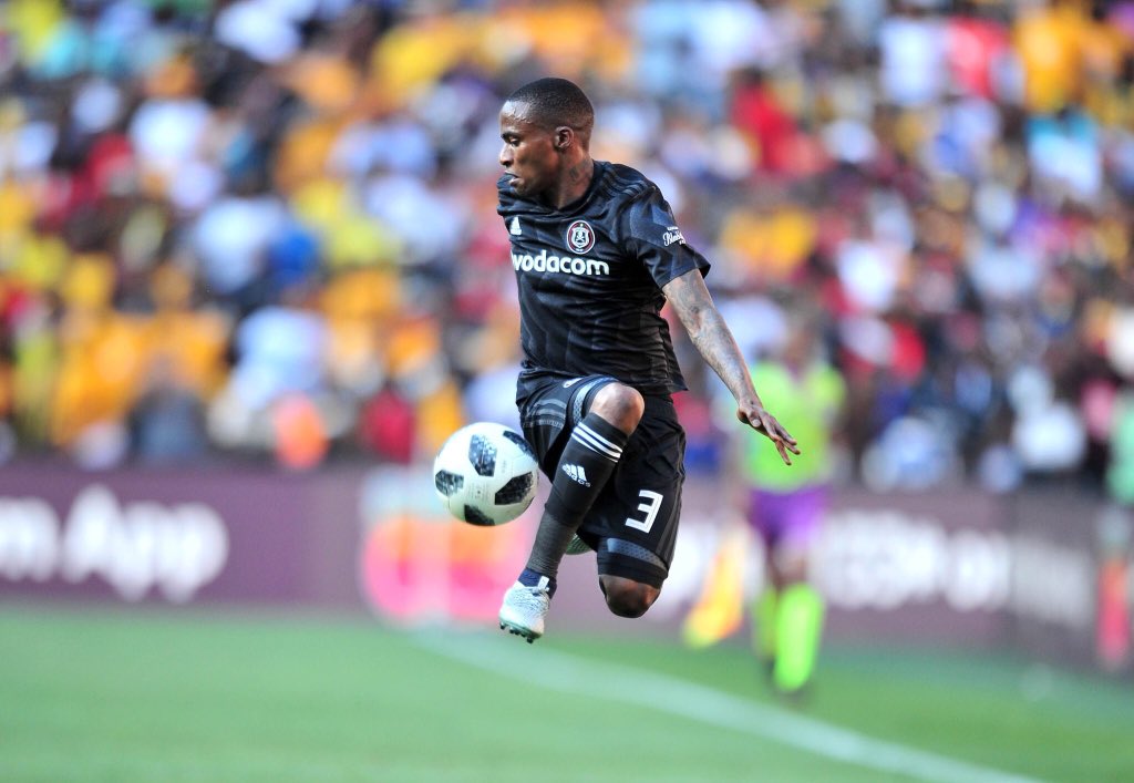 haudy_twala26's tweet photo. Like to show your appreciation for the talent that is Lorch.
Retweet to raise awareness that Baxter is a fool for not letting him play
#BafanaBafana 
#RSAMAR
Baxter= Mabena https://t.co/sBgmGimBEh