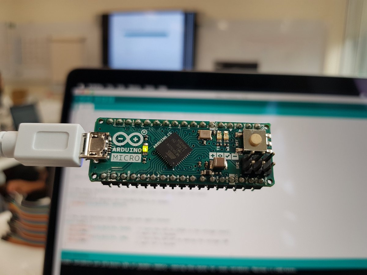 HackerSpaceTech's tweet photo. RT arduino "RT hknbgc: This week at imperialcollege ICAHackspace's #HackMedicine program is on learning the software/hardware interface using arduino #HackSpace #coding #electronics #opensource #microcontroller https://t.co/9COyHGcPpd https://t.co/yzTcd6UGXz"