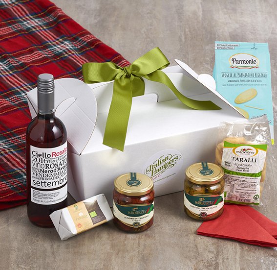 VorreiHampers's tweet photo. Our picnic hampers make lovely gifts - Italian cheese, Italian wine and lots of nibbles - just add sunshine!
#Hampers #Italianhampers #Italiancheese #picnichamper #Italianpicnic #Italianwine
https://t.co/EToIbZfoUv https://t.co/REjbvEARmv