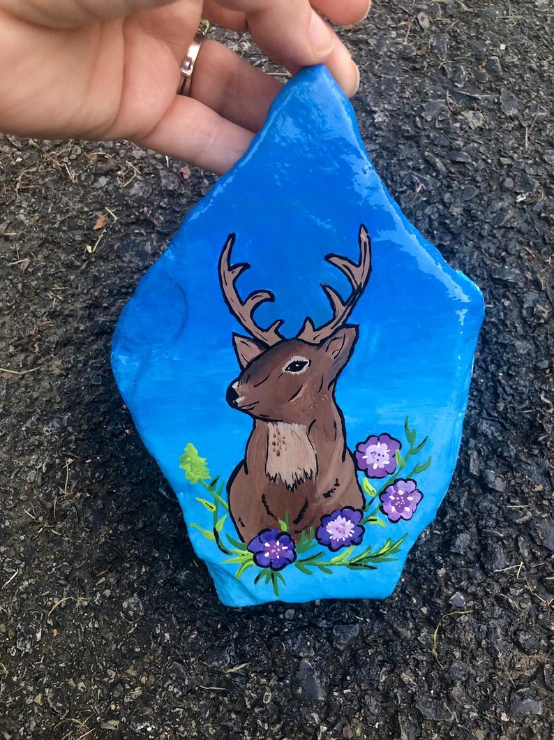 BriFinken's tweet photo. Now listed in my Etsy shop! BTCreatives Perfect for the nature lover in your life! #paintedrock #arts #Painting #etsyshop #handmade https://t.co/9lAjkpvegN